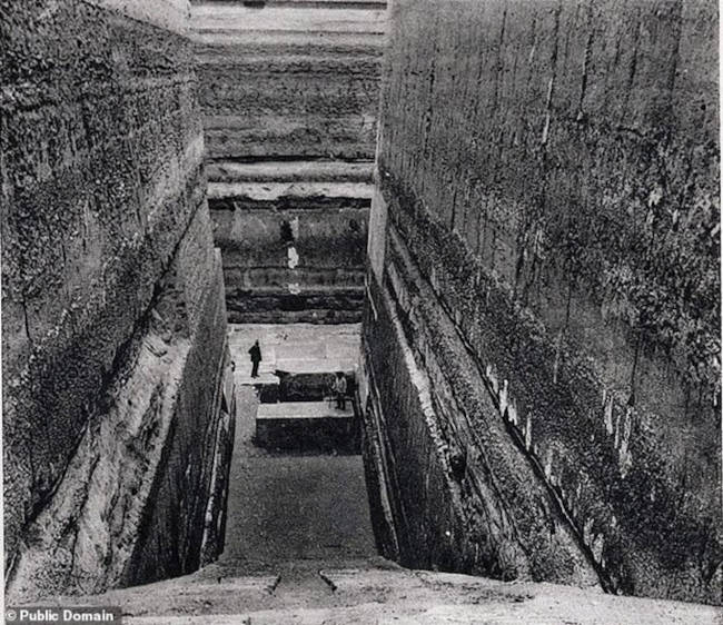 The ramp down into the huge T-shaped excavation in solid limestone