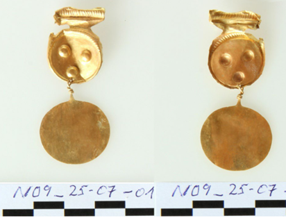 Gold discoid pendants from the Kolona hoard