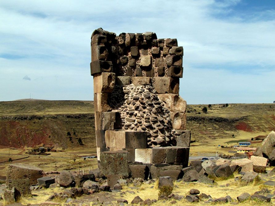 Chullpa at Sillustani, Peru