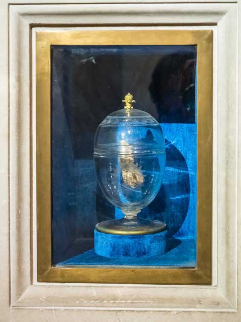 The mummified heart of Louis XVII, Marie Antoinette’s son, in the Chapel of the Bourbons at the Basilica Cathedral of Saint Denis near Paris. (ctj71081 / CC BY-NC 2.0)