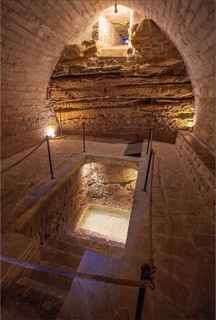 An example of a ritual bath (Mikveh) at Synagogue of Water, Ubeda, Spain. Source: diegograndi / Adobe Stock.