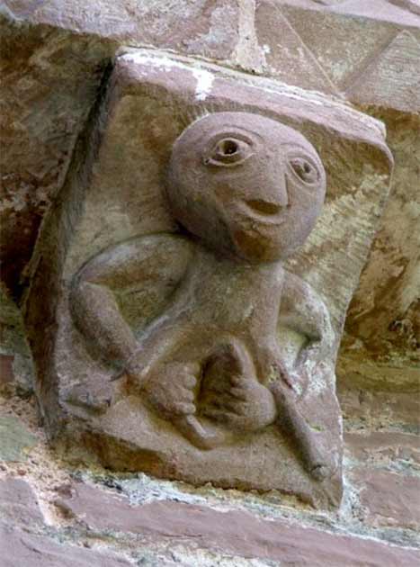 One of the most famous female sheela na gigs in the UK on the church at Kilpeck, Herefordshire, England. This one dates to the 12th century AD. (Pryderi / CC BY-SA 3.0)