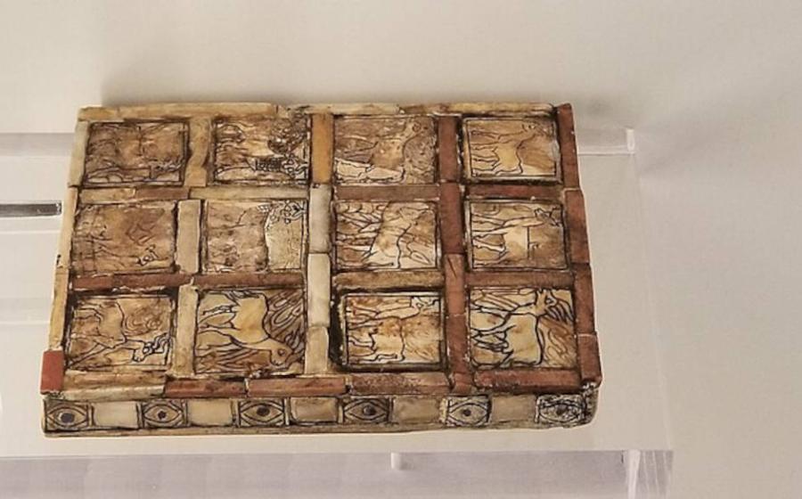 Well-preserved ancient game board from Ur (Iraq), from 2450 BCE, on display at the Penn Museum in Philadelphia.