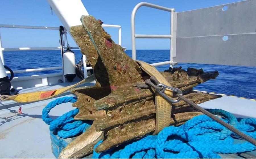 Battering ram dating to the Battle of the Aegates recovered near Sicily.