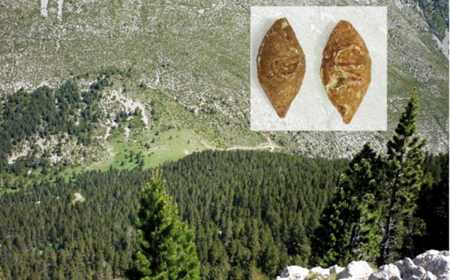 Collet de Jovell in the eastern Pyrenees, with inset; two inscribed Roman sling bullets.