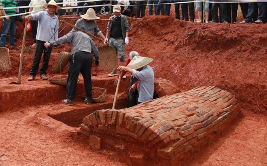 Photo taken on May 17, 2020 shows the excavation site of the ancient Chinese couple’s tomb dating back to the Northern Song Dynasty (960-1127) in Nanfentang Village, Batang Township, Ningxiang City, central China's Hunan Province.            Source: Xinhua / Liu Jing