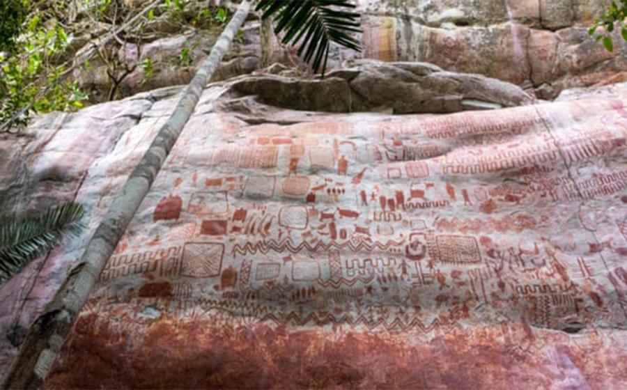 A cliffside Ice Age Colombian art “mural,” discovered in 2019, that simply boggles the mind in its size and extreme location!    Source: Marie-Claire Thomas / Wild Blue Media Ltd
