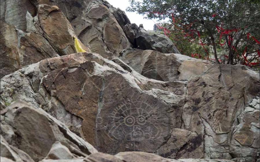 Damaidi rock art at Helan Mountain in Ningxia, China. Source: Rita Willaert/CC BY-NC-SA 2.0