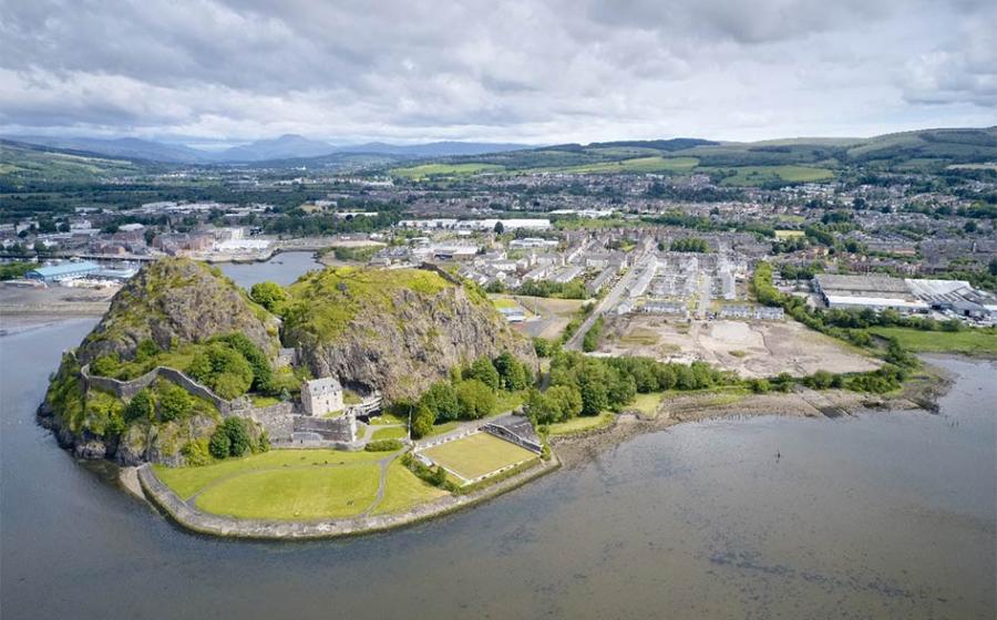 Dumbarton Castle, overlooking the River Clyde          Source: Richard Johnson / Adobe Stock.