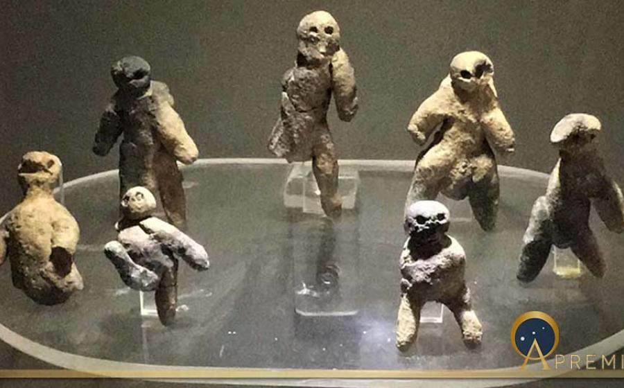 The Seven Dolls figurines 