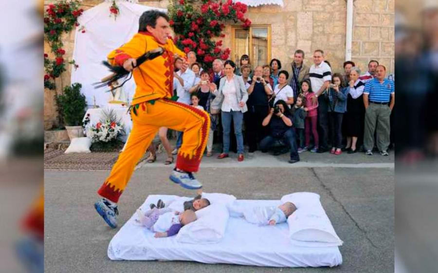 The El Colacho baby jumping festival. Source: Viaggio Routard / Flickr.