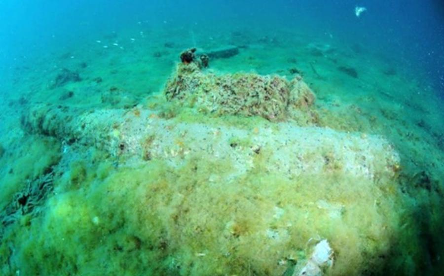 Three 16th Century English Cannons and the Remains of a Galley Discovered During Cleanup on a Spanish Beach