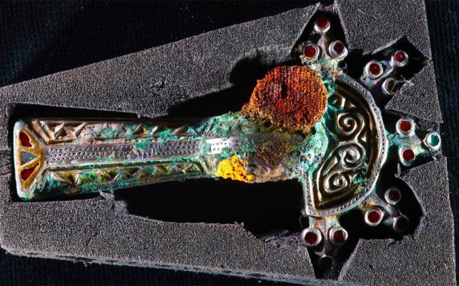 Ancient German Tomb With Circle Of Female Skeletons Found