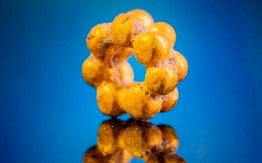 This rare gold bead, dating back at least 1,600 years, was uncovered in dirt taken from a Roman structure in Jerusalem's Emek Tzurim National Park.  Source: Ari Levy/Israel Antiquities Authority.