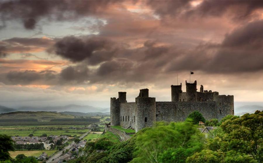 It may not seem like it today, but Harlech Castle is Wales has witnessed Welsh rebellions, the Wars of the Roses and the English Civil War. Source: Darren Tennant / Flickr