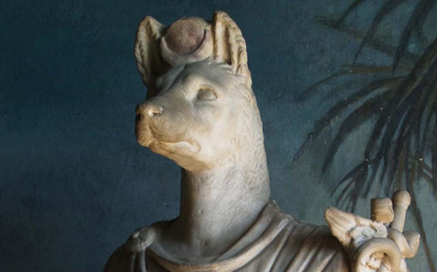 Statue of Anubis at the Gregorian Egyptian Museum. Source: Miguel Hermoso Cuesta / CC BY-SA 3.0