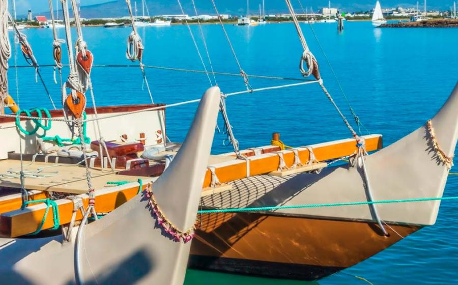 Bow of the Polynesian Hokulea. Source: lameeks / Adobe Stock.
