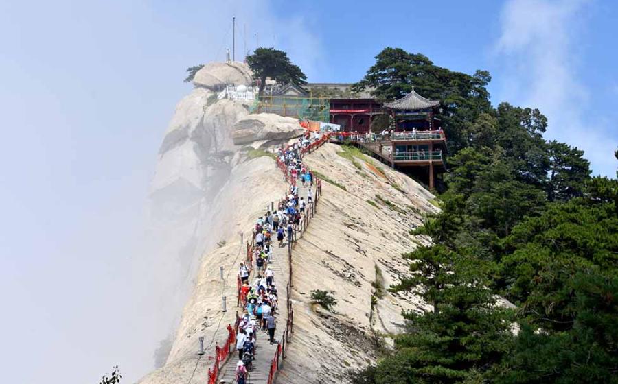 Mount Huashan Teahouse, Mount Hua, China. Source: Victor / Adobe Stock.