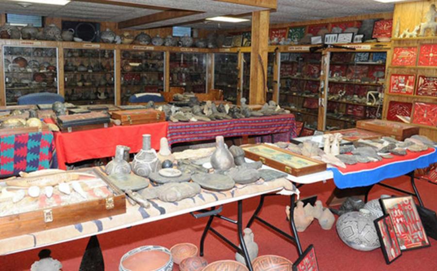 Pottery and metal artifacts. 