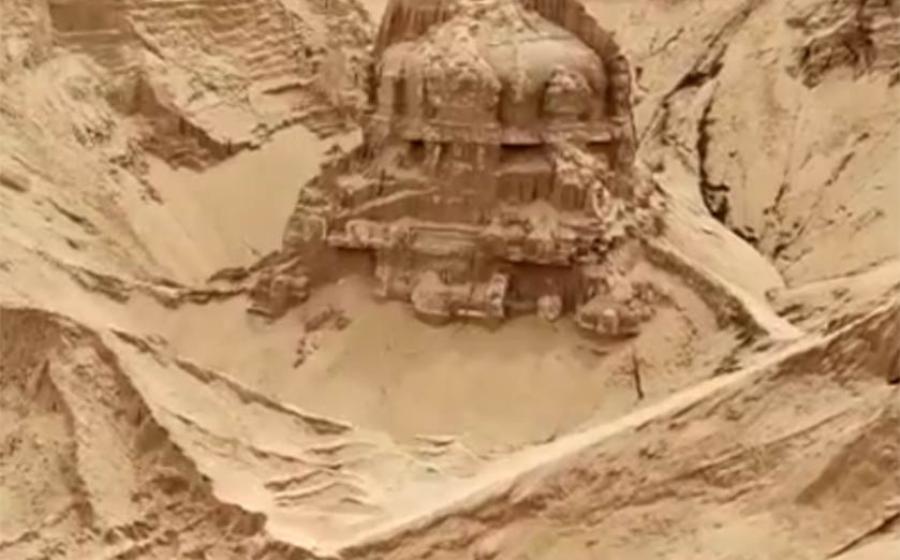 Old Indian Shiva temple unearthed on the Penna River near Peramalla Padu village, Andra Pradesh, India       Source: ANI