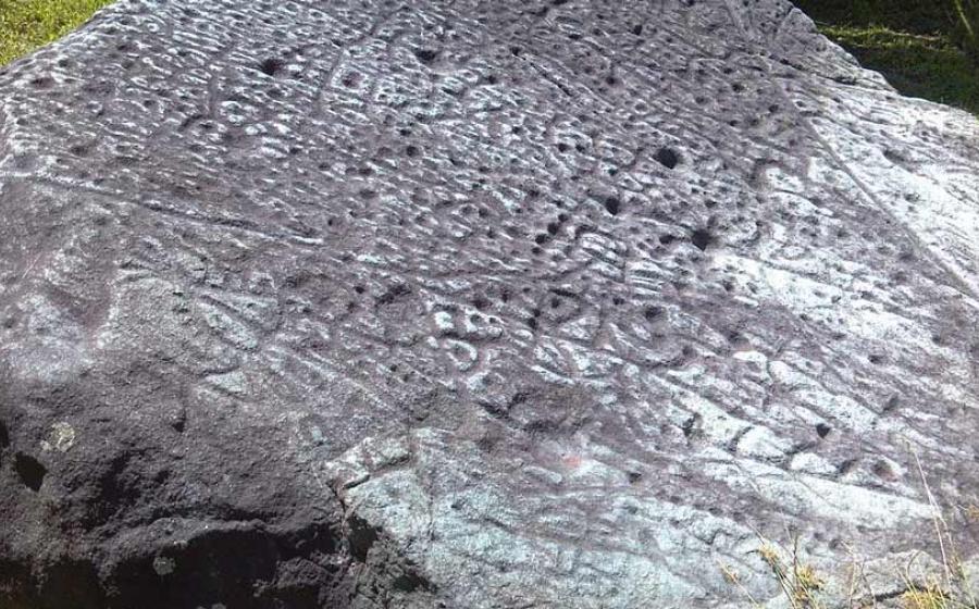 Judaculla Rock in Western North Carolina. Source: Onmountain / CC BY-SA 3.0