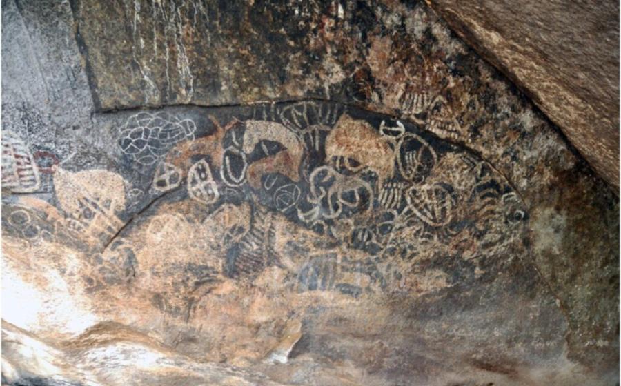 Kakapel rock art panel.