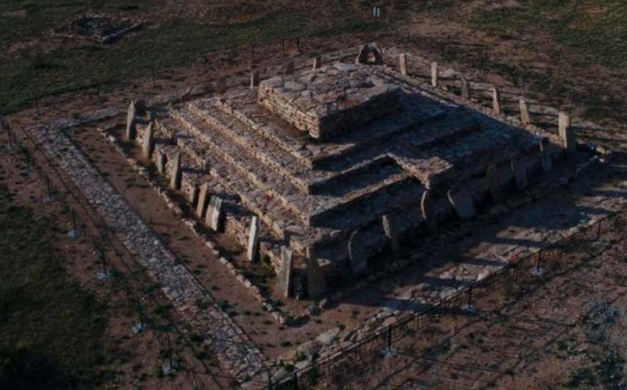 The impressive, restored 3,400-year-old pyramid mausoleum found in Kazkhastan.	Source: Dr. Aibar Kassenali/Arkeonews