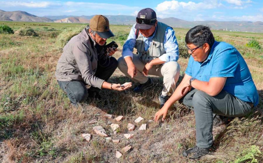 Members of the international team working at the likely site of the long-lost Khan palace in Van Province, Turkey. Source: The Daily Sabah / Anadolu Agency
