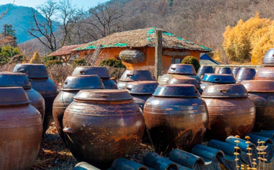 Onggi pottery vessels for making kimchi. Source: MIN CHEOL KIM / Adobe Stock.