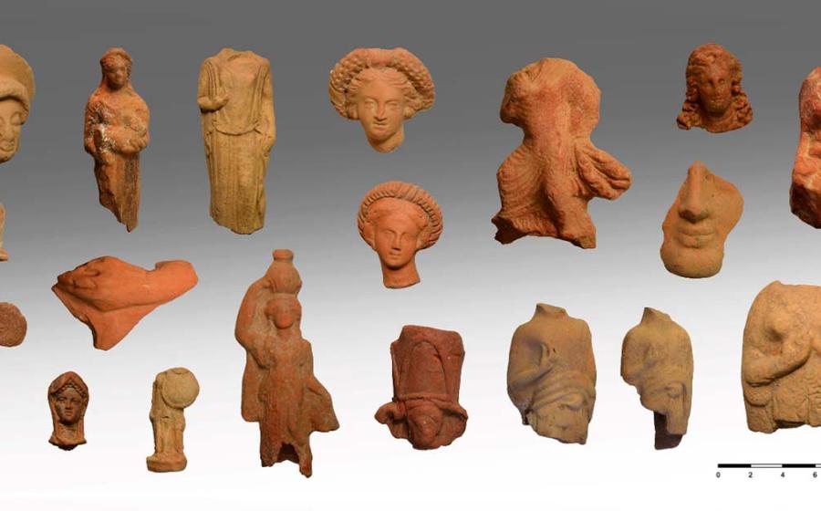 Clay figurines of boys and girls found during an excavation on the Greek island of Kythnos. Source: Greek Culture Ministry