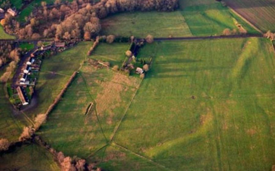 The site of Marden Henge in Wiltshire (Snip View)