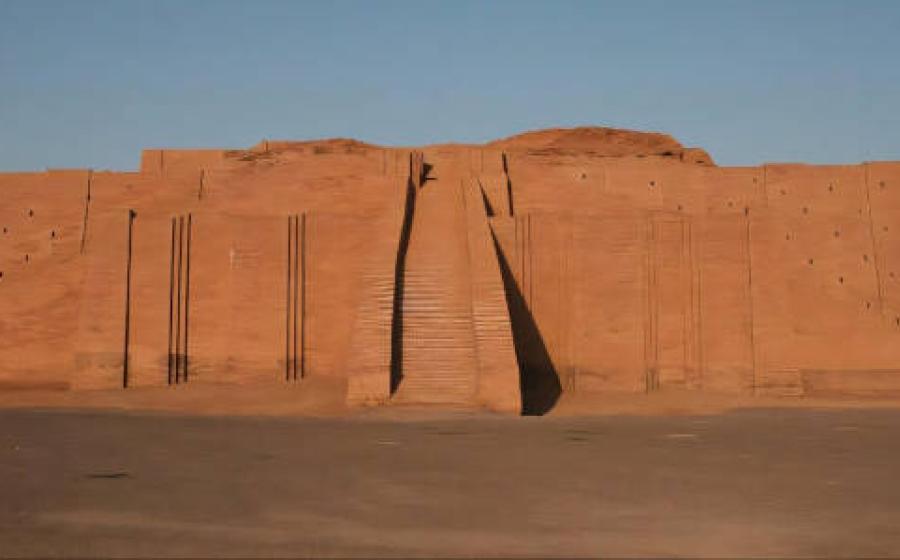 Ziggurat/temple of Ur to Sîn, where patients could seek good fortune