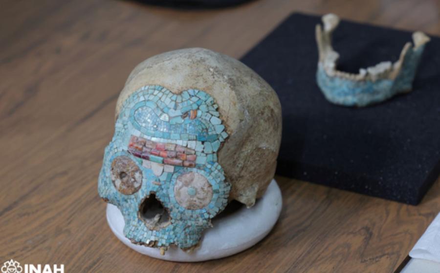 Pre-Hispanic turquoise-mosaic skull returned to Mexico