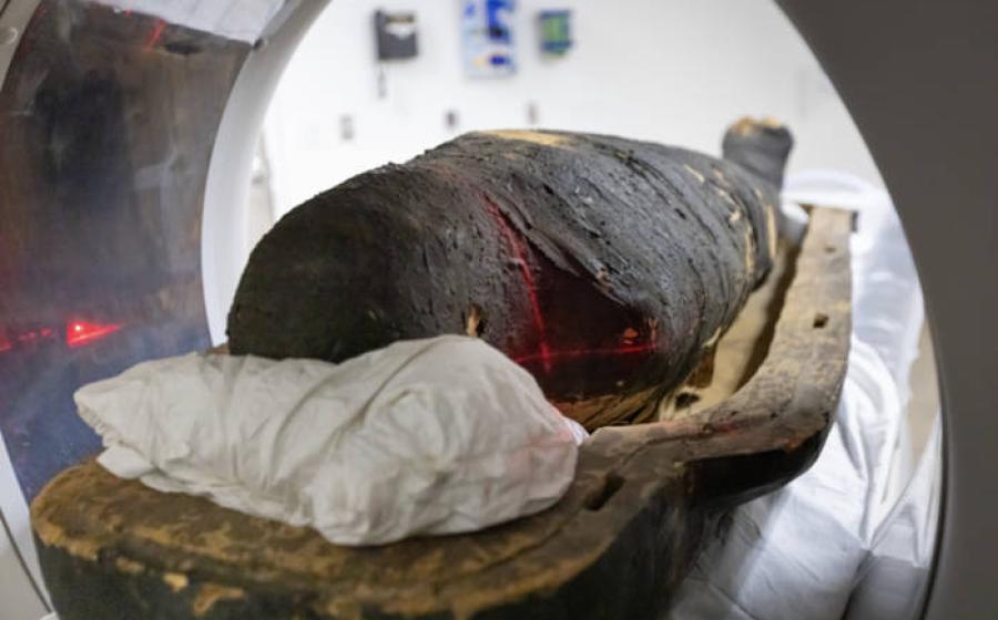 ancient Egyptian mummy Nes-Hor inside the CT scanner at USC.