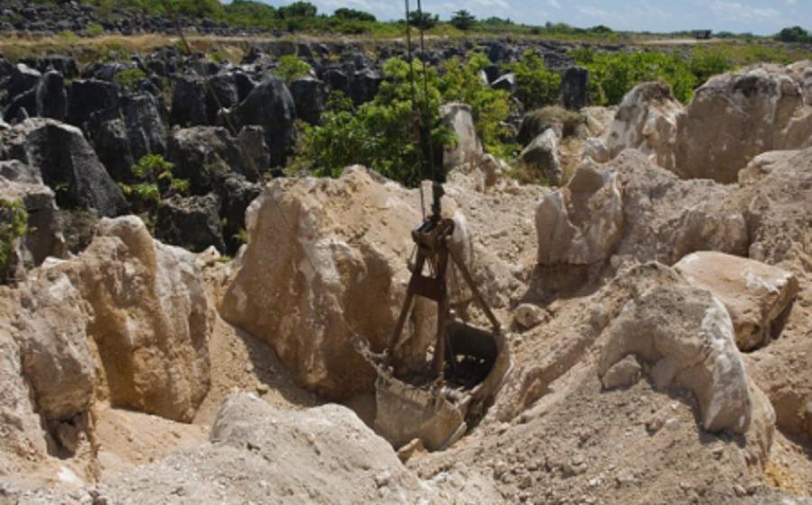 The site of secondary mining of Phosphate rock in Nauru, 2007.        Source: CC BY 2.0