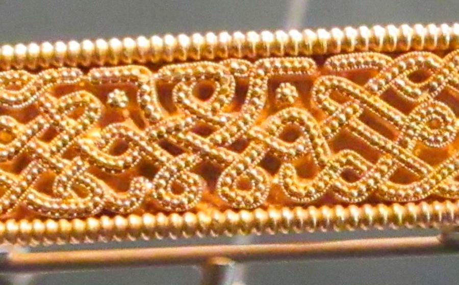 A gold piece from the Vindelev hoard. Source: Oleryhlolsson / CC by SA 4.0.