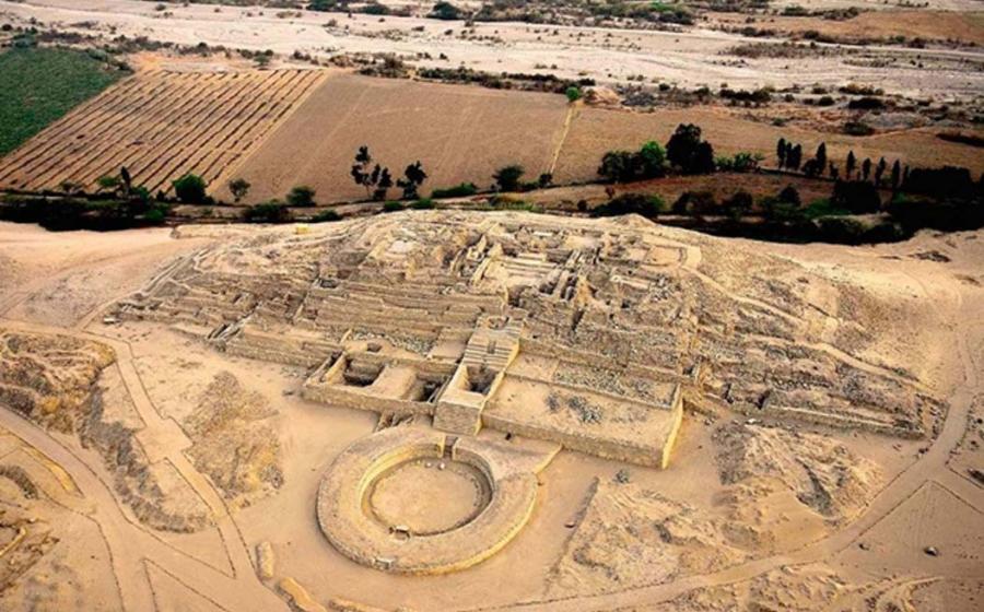 The Norte Chico Civilization: Ancient Peruvian Civilization or Complex Society?
