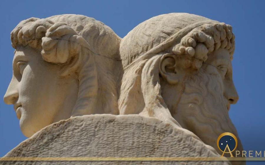 Statue of Hera and Zeus at Panathenaic stadium, Athens. (Sean Wallace-Jones / Adobe Stock)