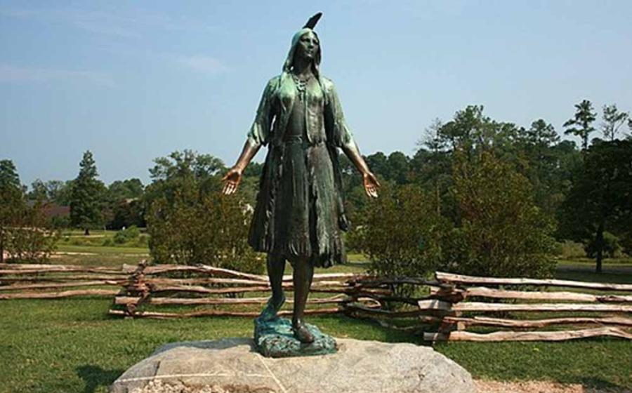 Photograph of the Pocahontas statue in Historic Jamestown, Virginia, USA.                            Source: I, Rolfmueller/CC BY-SA 3.0