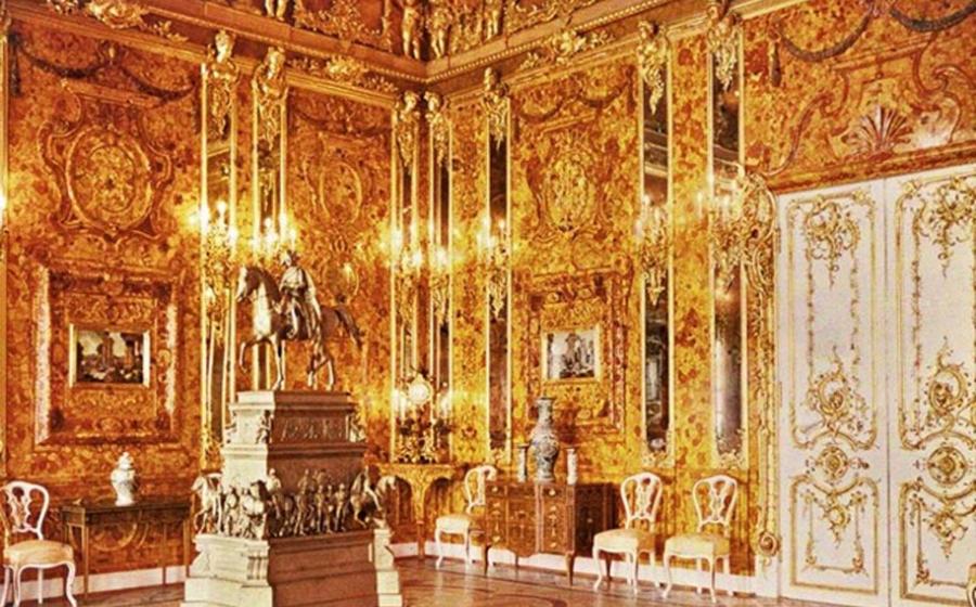 Polish Museum Claims to Have Located the Elusive Amber Room that Was Stolen by Nazis