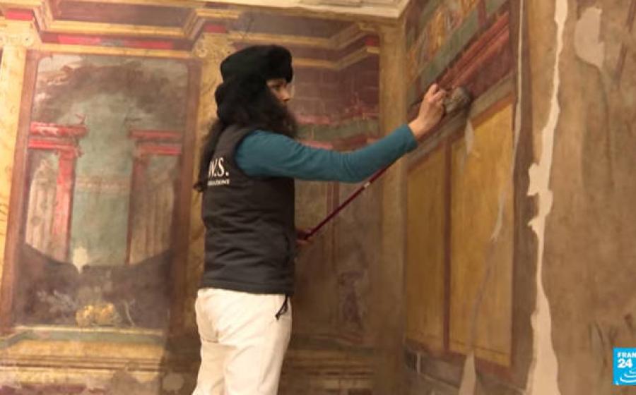 Workers are restoring the luxurious 1st century BC residence of Poppaea Sabina. 