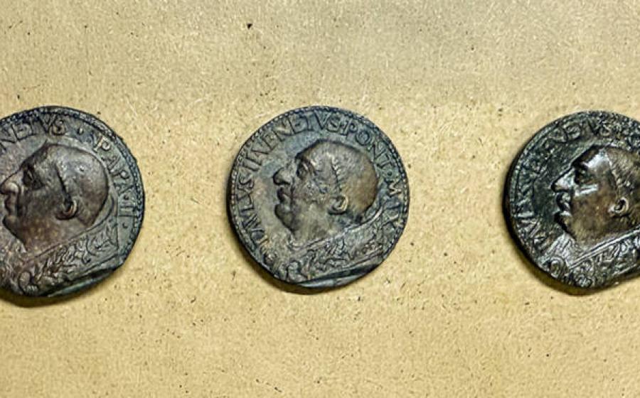 The medals of Pope Paul II discovered at Palazzetto Venezia, Rome