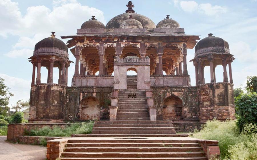 Ranthambore Fort was built not only as a stronghold, but also became a center of Chauhan culture in Rajasthan, India. Photo source: RealityImages / Adobe Stock            