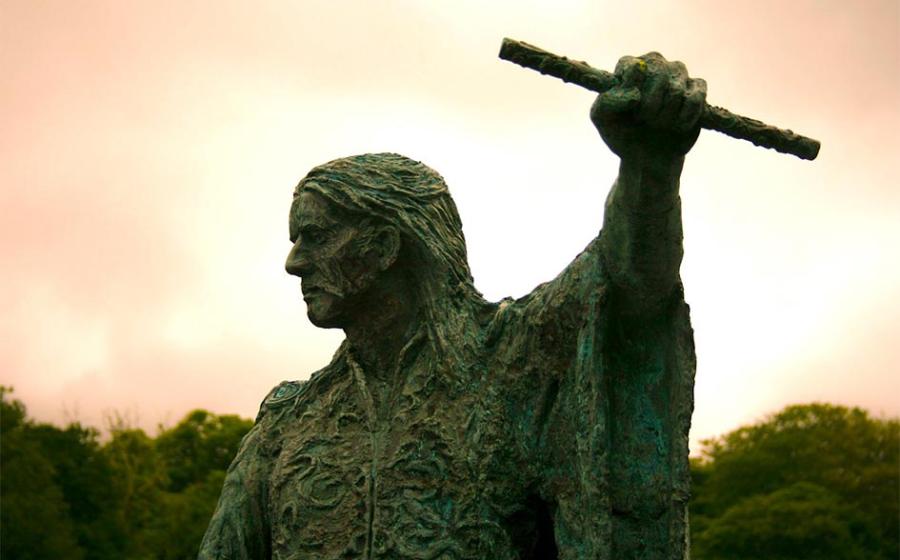 Statue of the Irish hero Red Hugh O’Donnell. Source: rgmcfadden / CC BY-NC 2.0.