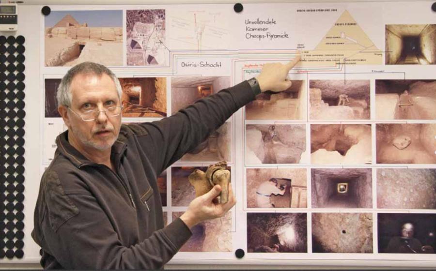 Gregor Spörri has provided information about his findings in Egypt. To this date, no further evidence of a connection to a past race of giants has been linked to The Relic of Bir Hooker. Source:  © by Gregor Spörri, Switzerland
