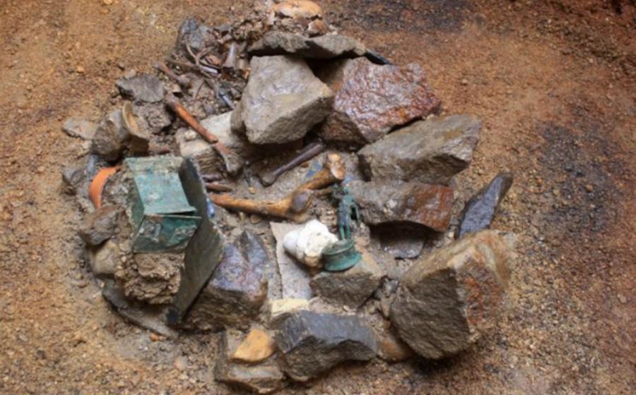 A well yielded a bronze statuette of the goddess Diana, a dedicatory inscription to Mercury Alatheus, and a human skeleton