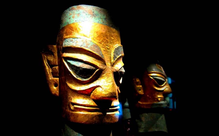 Sanxingdui bronze heads wearing gold foil masks