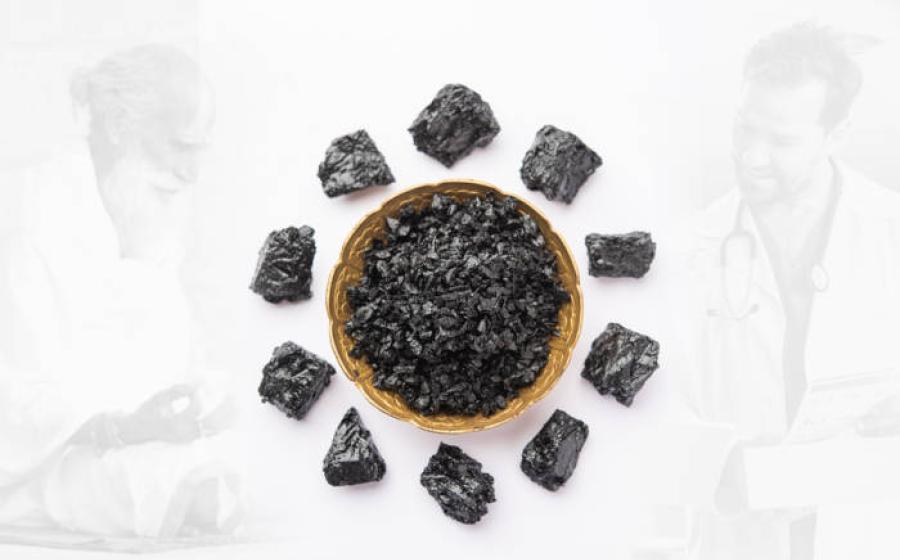 An arrangement of extracted shilajit.