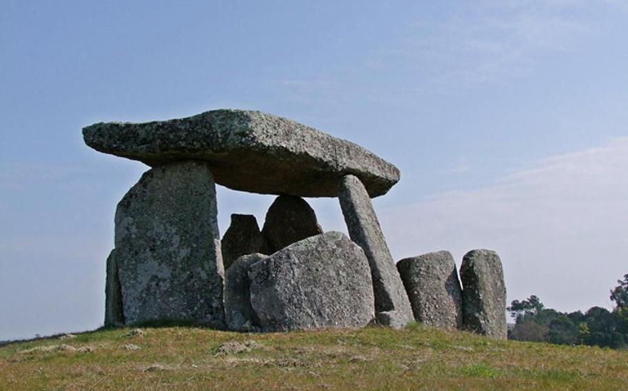 10,000-Year-Old Telescopes? Ancient Tombs May Have Enhanced Visibility of Astronomical Phenomena