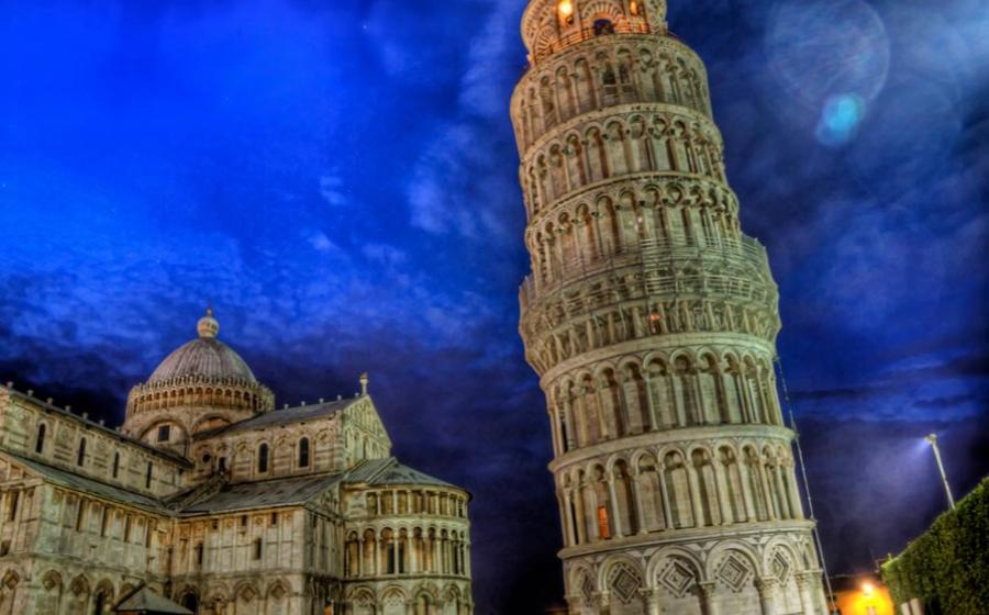 The Leaning Tower of Pisa at night. 